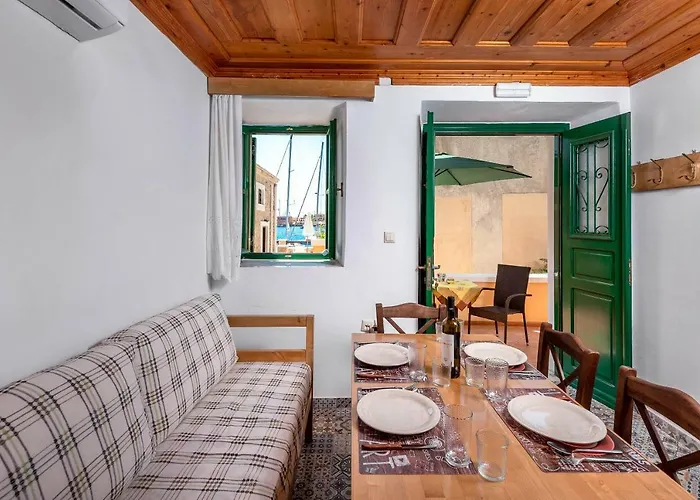 Apartment Matinas House Chalki Town