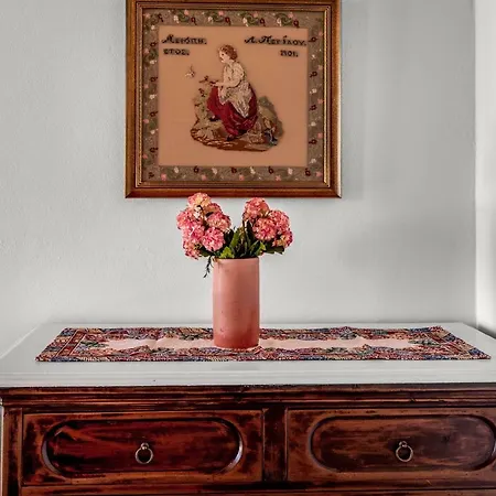 Matinas House * Chalki Town